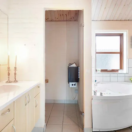펜션 Summerhouse By The Limfjord - In North Jutland *